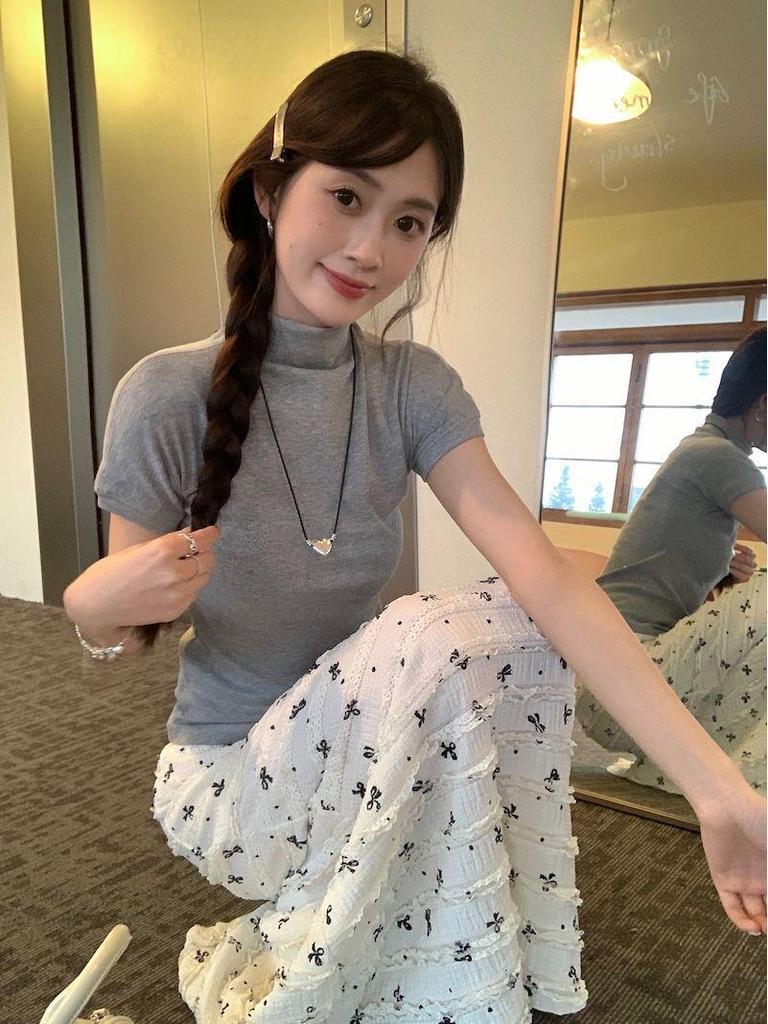Korean-Style Floral Lace Fishtail Skirt Set for Women