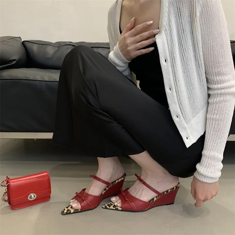Fashion Eilyken Summer Designer Wedges Slippers Women Pointed Toe Thin Low Heels Party Ladies Slide Shoes Zapatos De Mujer