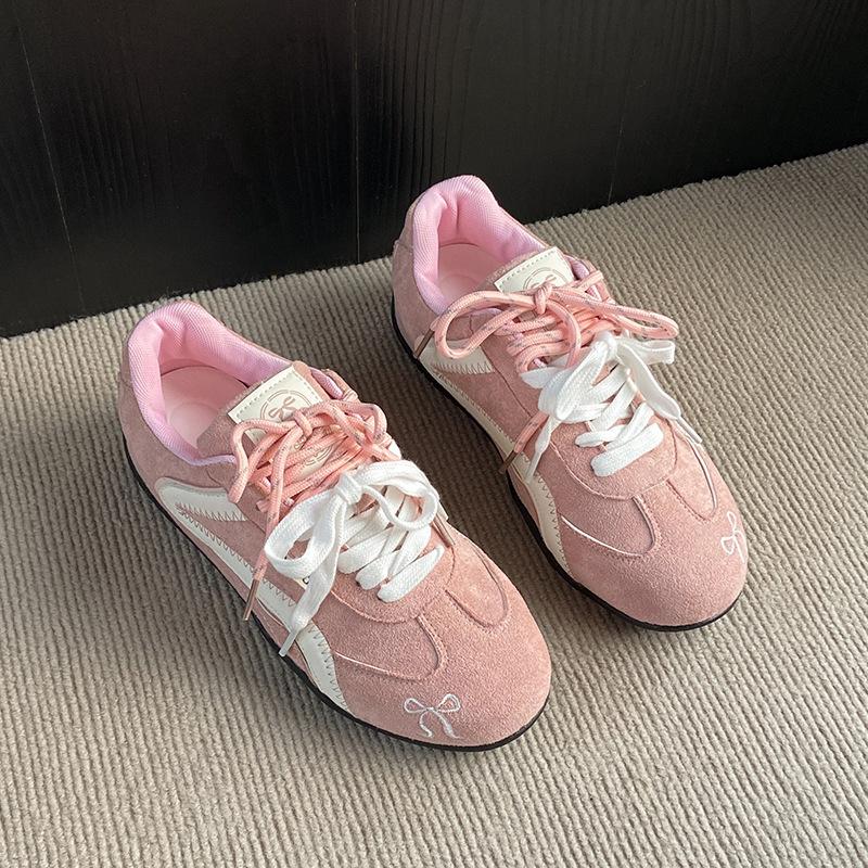 Rote deutsche Trainingsschuhe Damen 2025 neu Frühling vielseitige Sport-Freizeitschuhe Retro-Rennschuhe weich besohlte Forrest Gump Schuhe