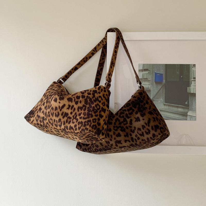 Retro Suede Bag Fashion Portable Small Square Bag Autumn and Winter New Trend Leopard Print Underarm Shoulder Bag Women