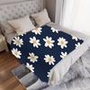 1pc Daisy Pattern Throw Blanket - Soft Flannel All-Season Warmth, Contemporary Geometric Design In Mixed Colors, Versatile for
