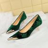 Fashion Women Heels Metal Pointed Women Pumps Fashion Kitten Heels Sexy Party Shoes Women Suede Knurling Lady Heels Luxury Wedding Shoes