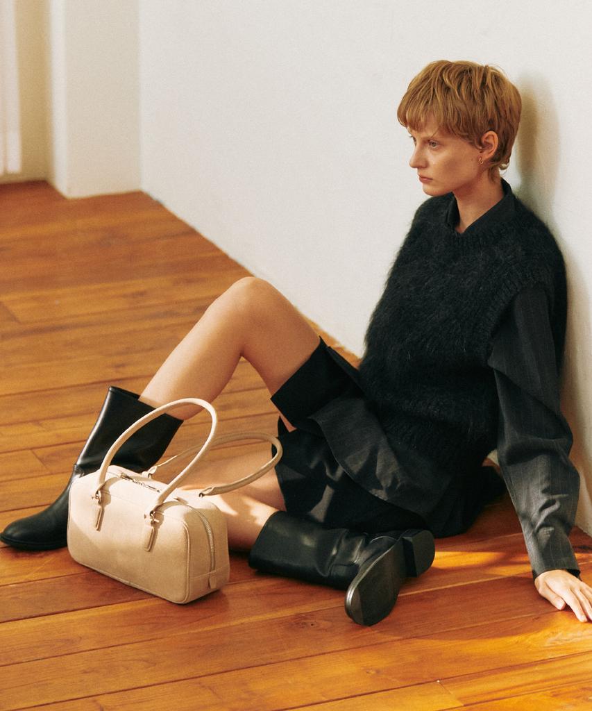 Komorebi Museum B02-6 Cow Leather Baguette Tote Bag_Suede Beige