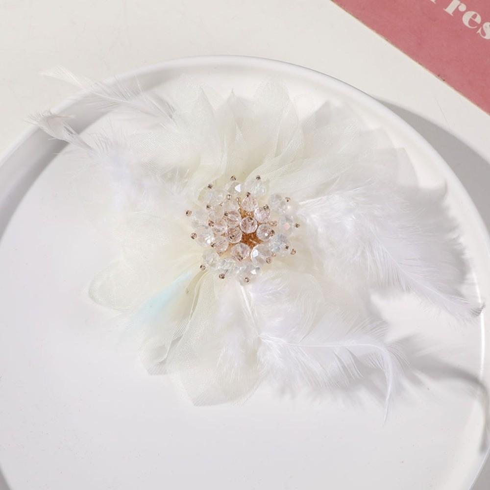 Handmade Feather Brooches Exquisite Pearl Crystal Flower Corsage Hair Accessories Lace Artificial Flower for Pin