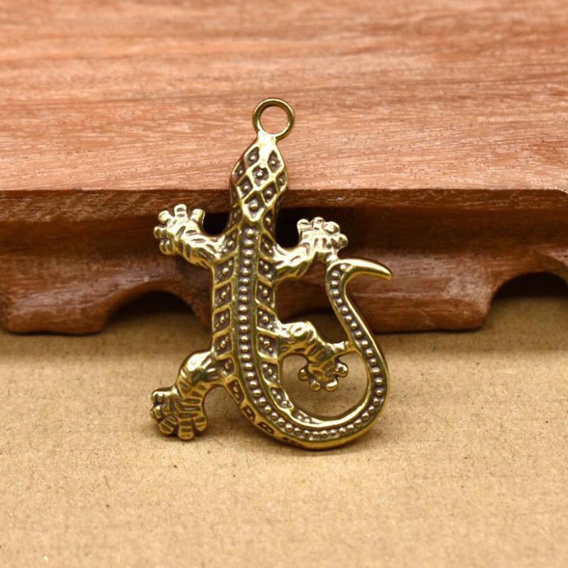 

Vintage Brass Mini Gecko Figurines Keychains Pendants Car Key Ring Bag Diy Lanyard Hangings Jewelry Accessories Animal Charms золотой