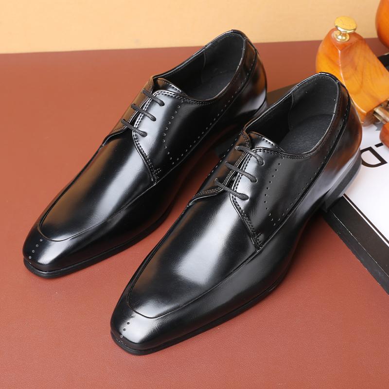 

Модные туфли с острым носком для мужчин, кожаные туфли ручной работы, современные классические туфли-оксфорды с кожаной подкладкой и перфорацией US6.5 (EU39) чёрный