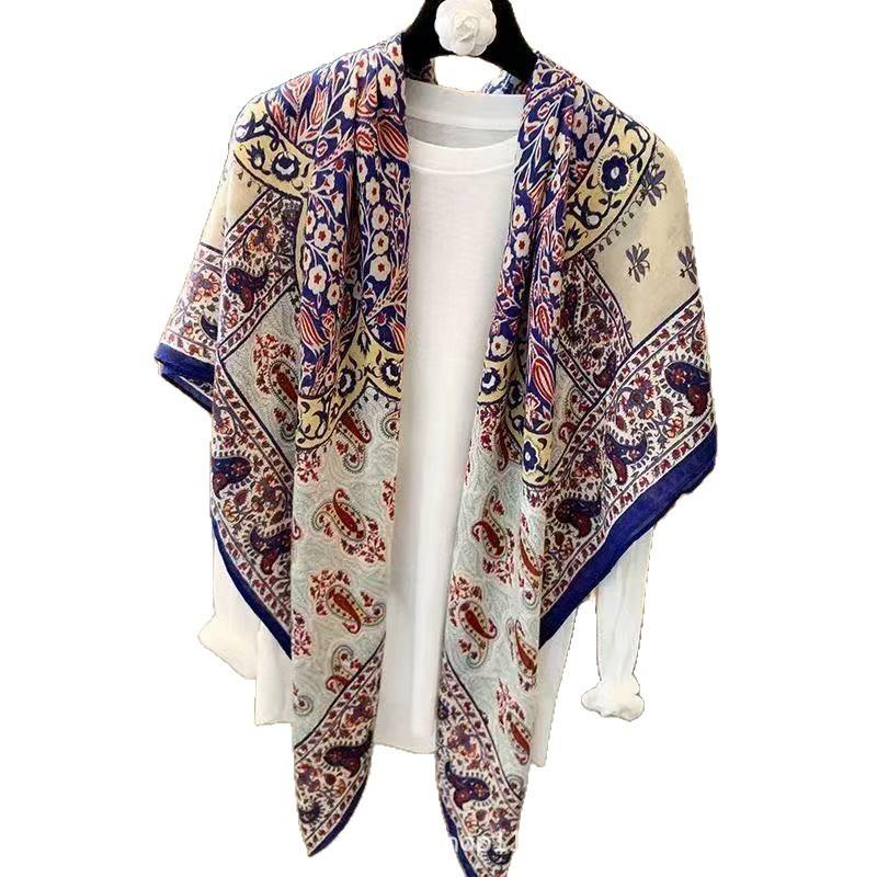 Classic Chain Decor Printed Women S Elegant Versatile Fashion Square Scarf