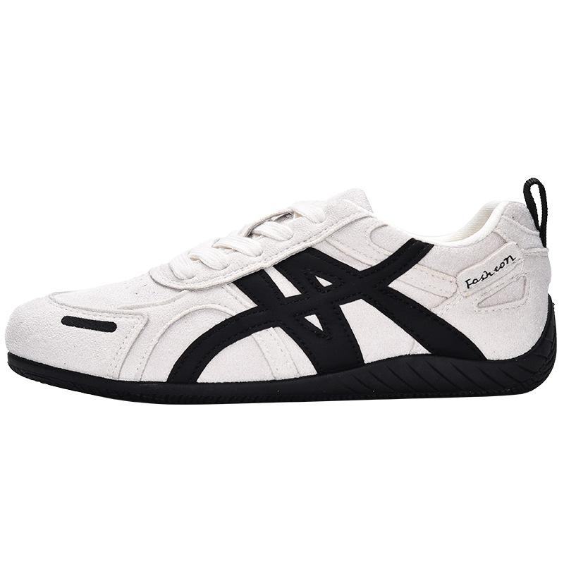 

New hot autumn new fashion soft baseplate shoes versatile sports and leisure shoes 5759 35