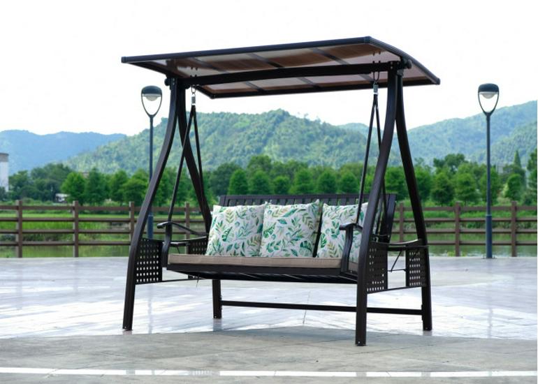 In-Stock Outdoor Hanging Swing Chair: Waterproof Wrought Iron Reclining Rocker for Balcony, Courtyard, or Garden