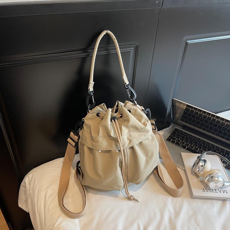 Multifunktionale Umhängetasche mit großer Kapazität Damen Rucksack mit Kordelzug Mehrfachtasche Umhängetasche