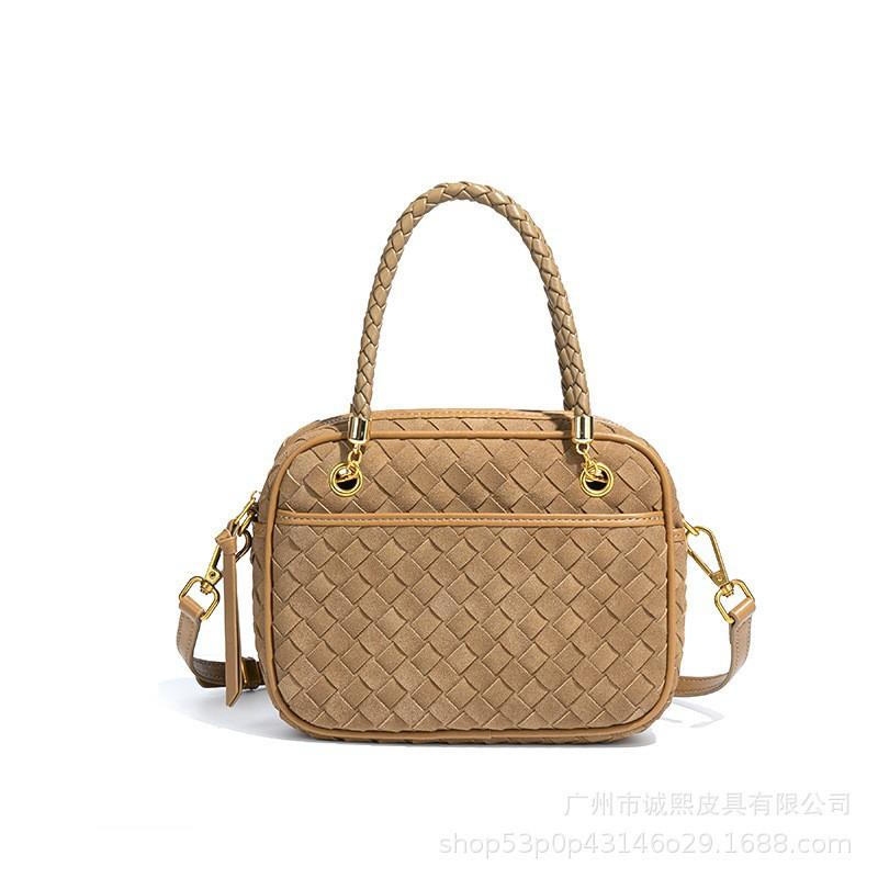 Tofu Bag Women s Suede Woven Retro Fashionable Bowling Single-shoulder Cross-body Small Square