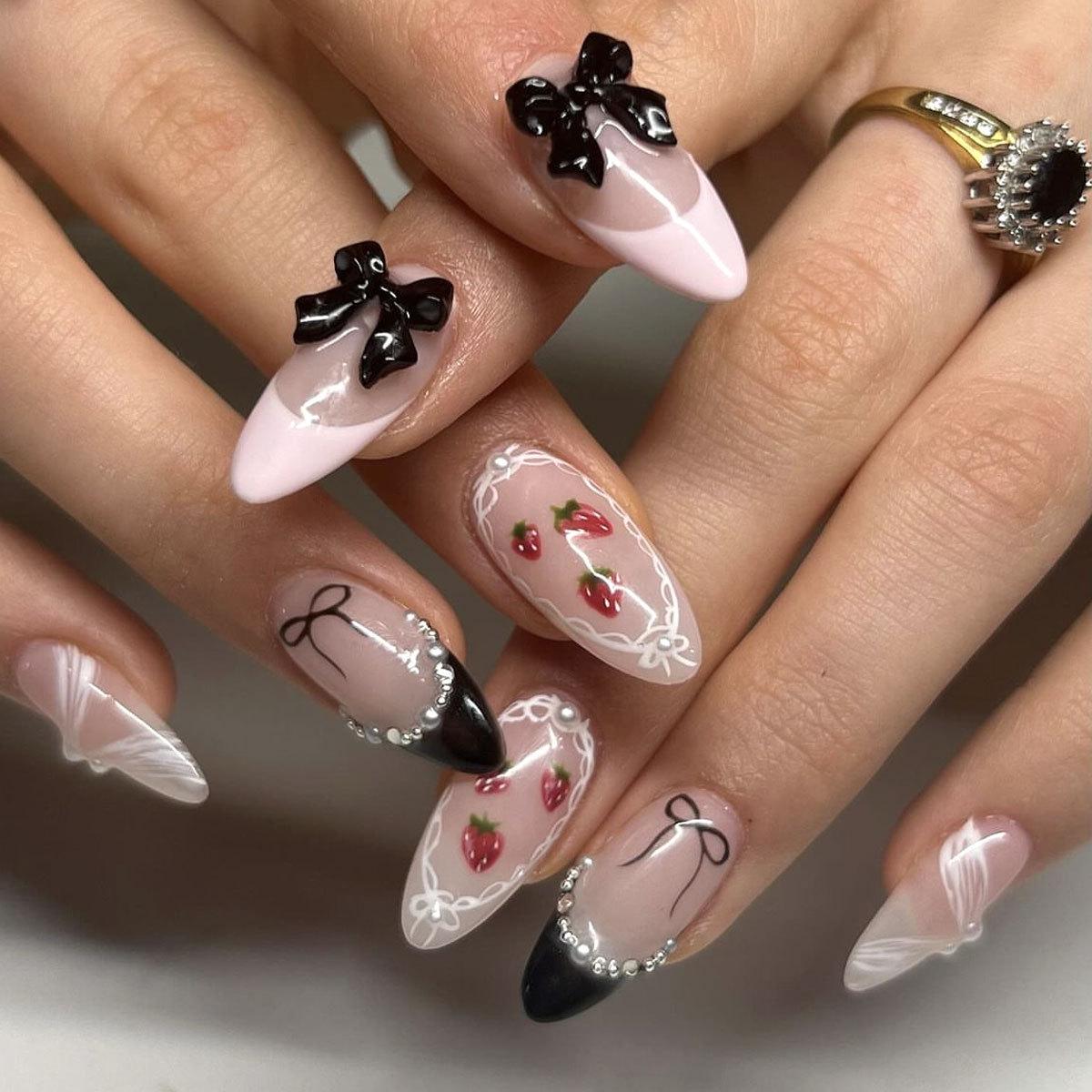 

Almond Black French Detachable Fake Nails with Strawberry Lace, Pearl Bow Design