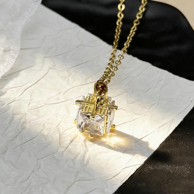 Lucky Titanium Steel 18k Gold Plated Green Zircon Pendant Necklace - Retro & Simplistic Women's Style