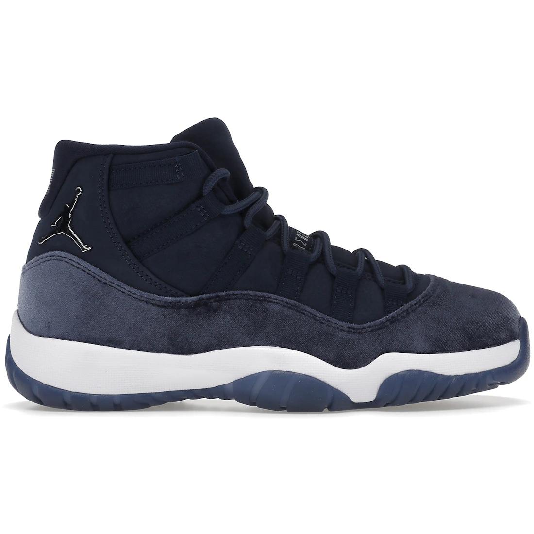 

Sneaker Jordan 11 Retro Midnight Navy (Women s)(AR0715-441) 35.5
