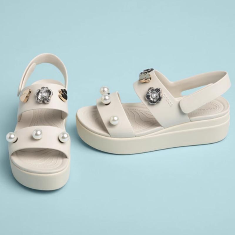 Crocs Comfortable Versatile Beach Sandals Women Sandals White Gray 210676-160