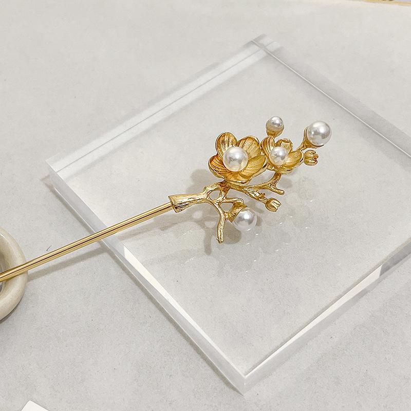 National Tide Metal Plum Blossom Flower Flower Flower Flower Pearl Hairpin Retro Peach Blossom Back of The Head To Pull The Hair Hanfu Headdress