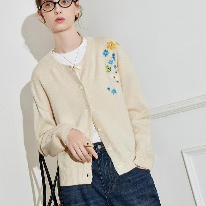 Sweater Cardigan Women's Spring and Autumn Flower-embroidered Knitted Cardigan Casual Loose Sweater Coat Top