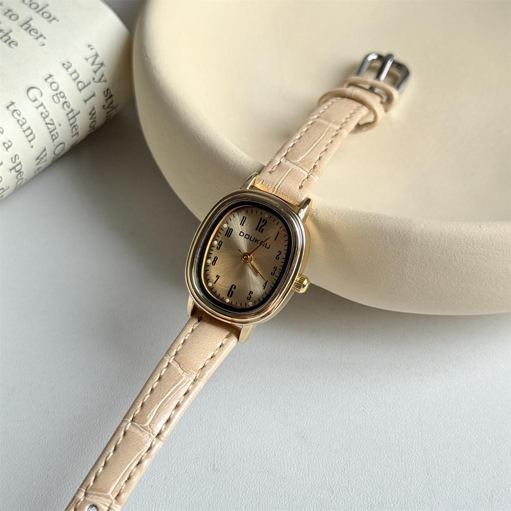 Supply Niche High-Value Wind Oval Disc Retro Watch Women'S Literary Exquisite Leisure Belt
