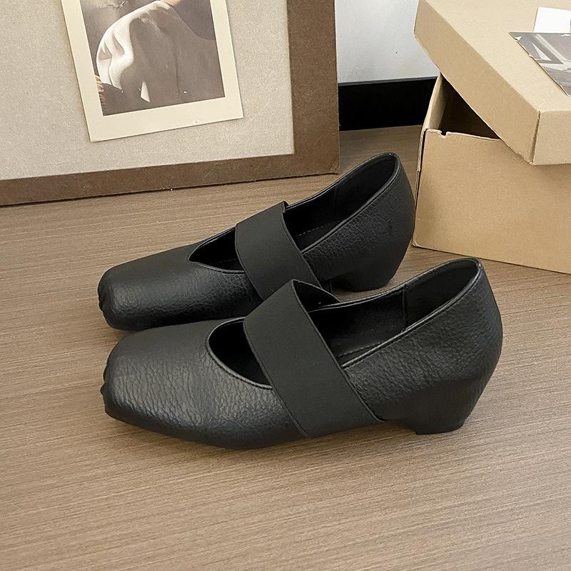 

Inner height increase ballet shoes women s shoes autumn 2025 new minimalist pig nose thick heel temperament single shoes Mary Jane shoes 40 чёрный