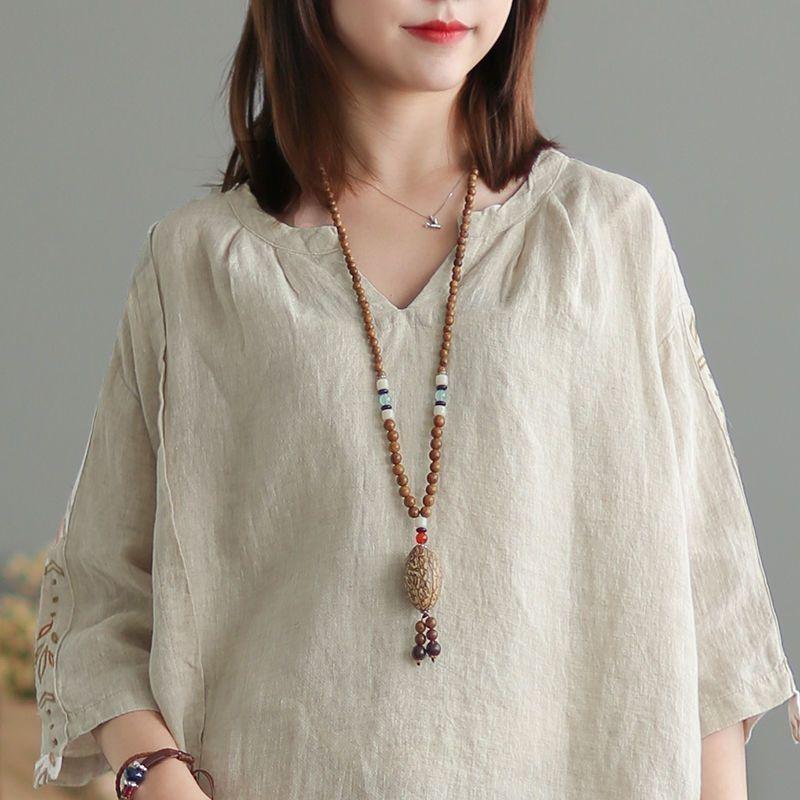 Unisex Tibetan Ethnic Necklace: Versatile, Retro-Style Jewelry with Wooden Accents for Cotton and Linen Outfits