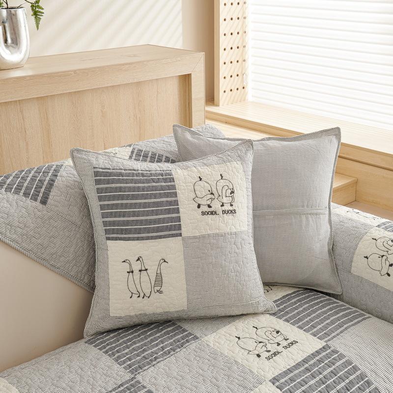 Pure Cotton European Four Seasons Universal Cotton Quilted Sofa Cushion Leather Non-Slip Cushion Sofa Towel Covers