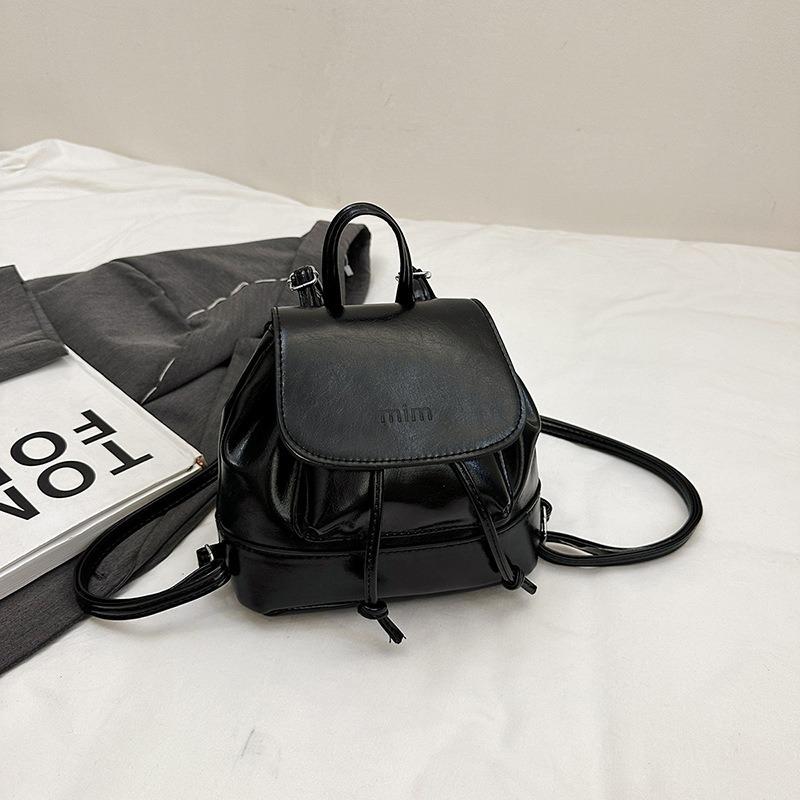Простой и универсальный нишевый дизайн женский рюкзак новый популярный повседневный маленький рюкзак модный дорожный маленький школьный рюкзак чёрный