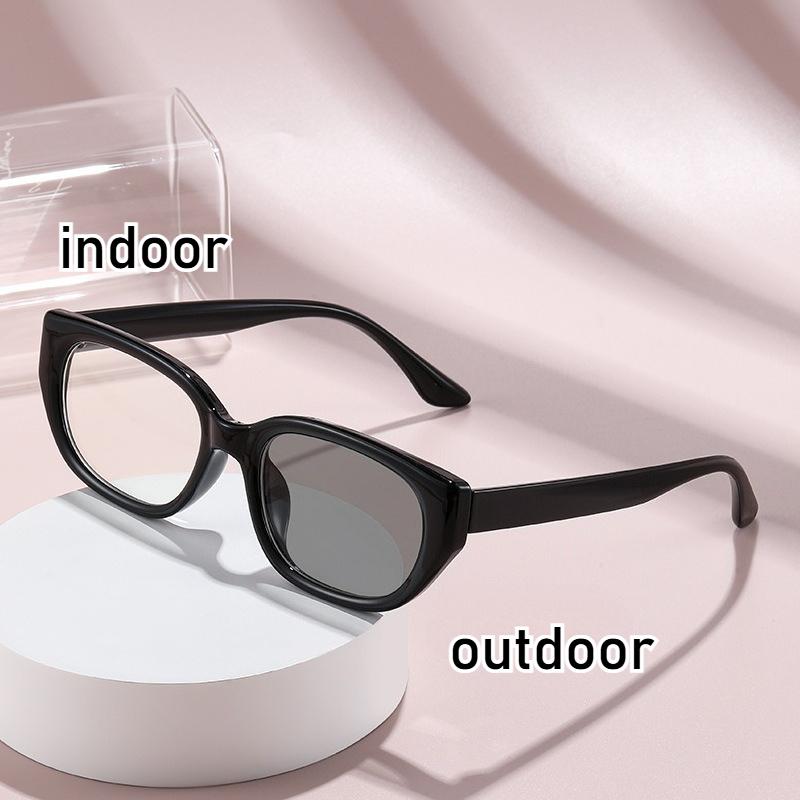 

Фотохромные очки для близорукости для женщин и мужчин, кошачий глаз, винтажные, прозрачные, для близи, ультралегкие, для защиты глаз, от 0 до -4.0 0