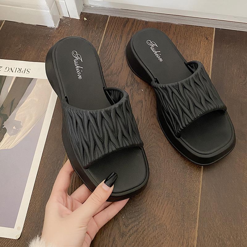 Модные популярные 2024 новые шлепанцы для женской летней уличной обуви — фото 11