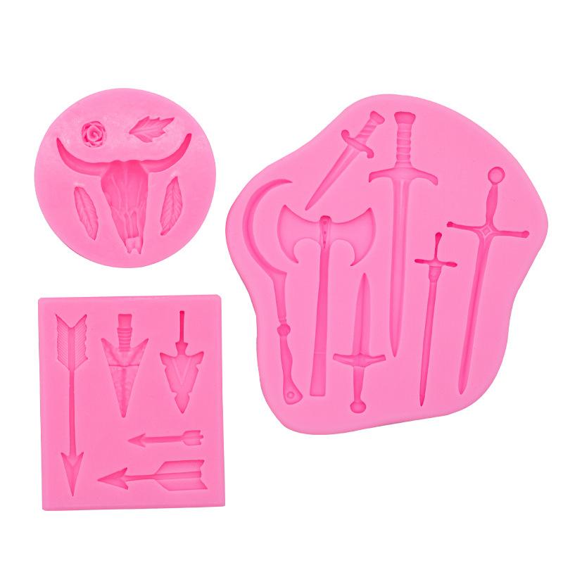 Silikonová forma s mečem, kravskou hlavou, fondánovou formou, zdobení dortů, nástroj na cukrovou hlínu, čokoládovou gumpastu, formu na pečení.