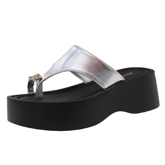 Thick-soled heel cover toe cool slippers women's summer wear 2025 new models with skirts beach sandals flip-flops