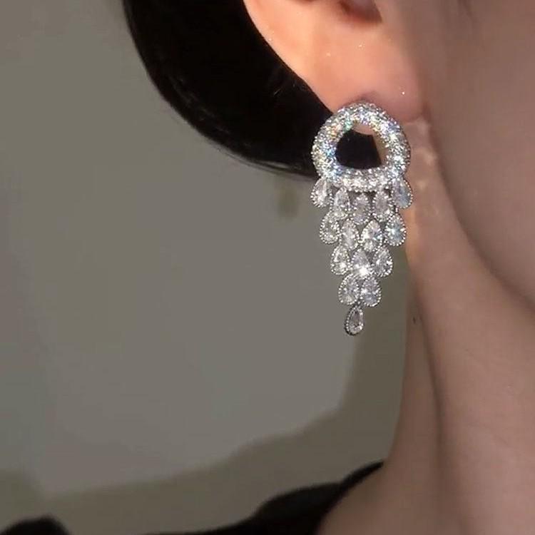 Silver Needle CZ Round Water Drop Tassel Stud Earrings - Exquisite, Fashionable, Versatile High-End Accessories for Women