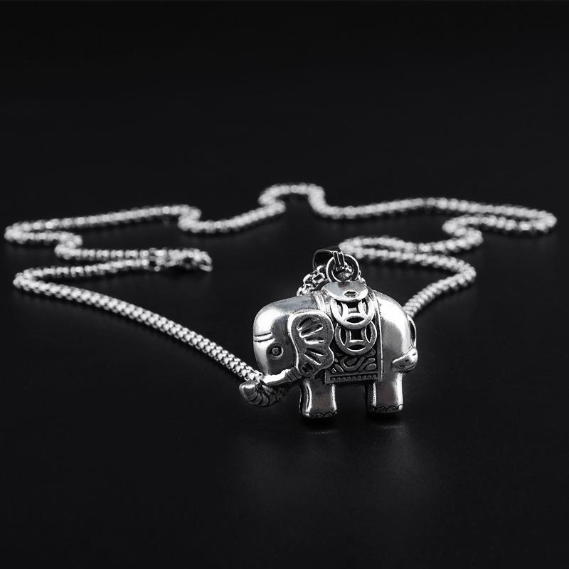 Retro Elephant Charm Necklace: Aged, Three-Dimensional, Double-Sided Wealth-Attracting Pendant for Men and Women.