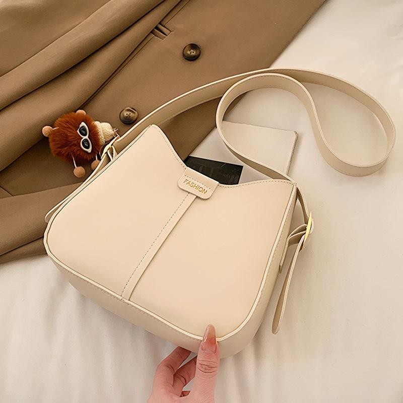 Retro shoulder bag popular bag women's new spring fashion simple trend messenger bag bucket bag