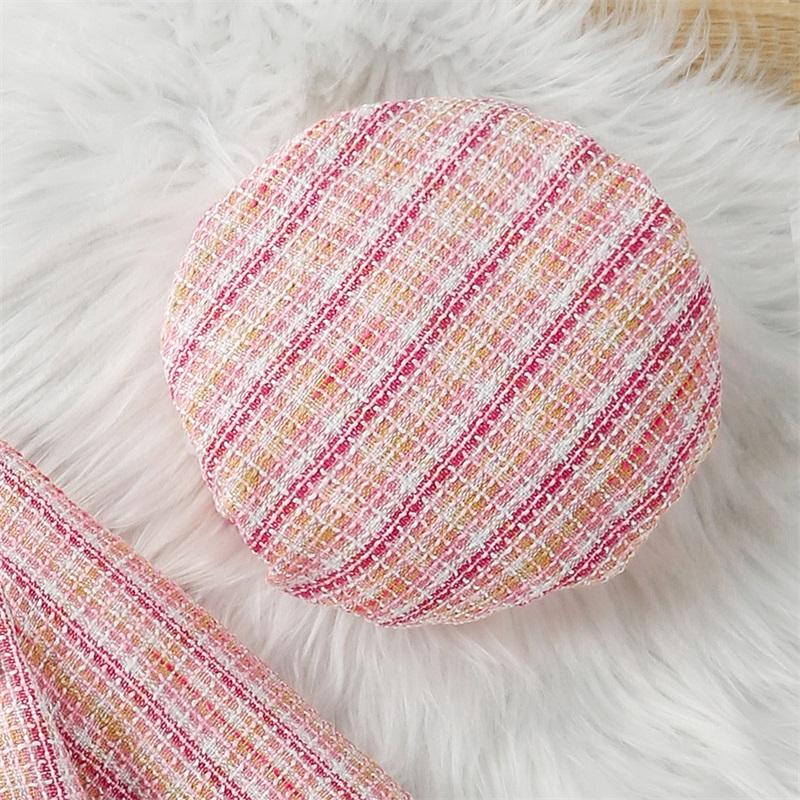 3-teiliges Herbst-Outfit für Mädchen, 4 Jahre, 5 Jahre, 6 Jahre, 7 Jahre, Langarm-Knopfmantel, plissierter karierter Rock, Hut-Set