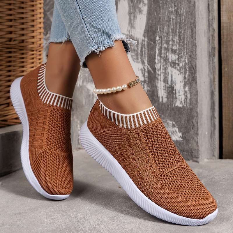 2025 New Spring and Autumn Women's Shoes Versatile and Comfortable Casual Flying Woven Deep Mesh Sports Casual Shoes Running Large Size