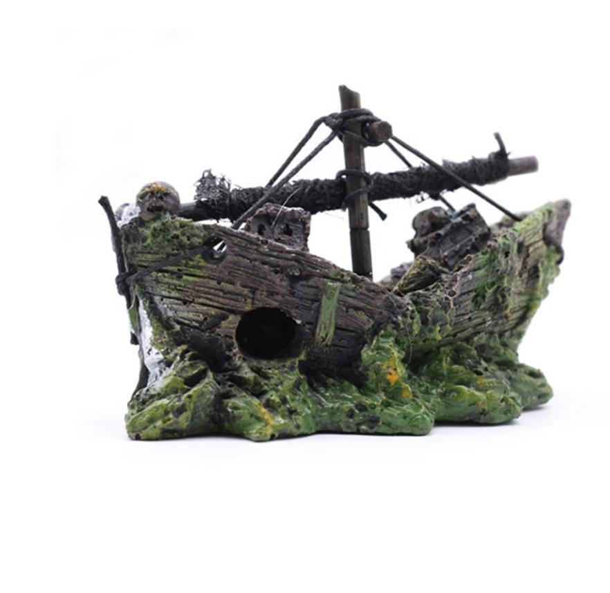 Random Style Fish Tank Shipwreck Pirate Ship Ornament Simulation Underwater World Fish Tank Landscape Ornament Resin Decoration