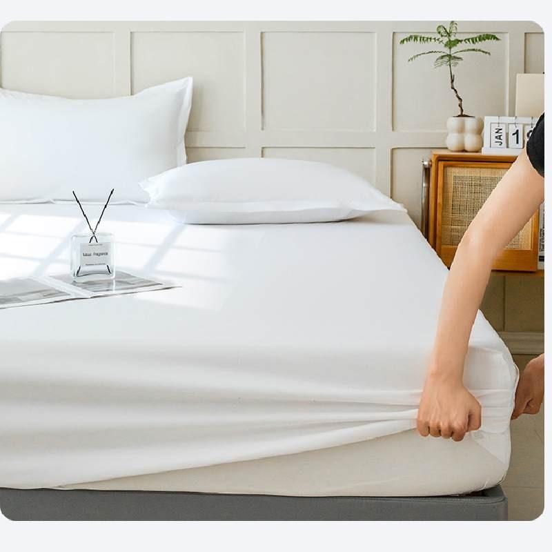 Modern Minimalist Waterproof Bed Cover With Active Dyeing For Home Protection