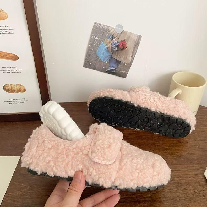 Pink velvet wool lamb cotton shoes women's Velcro winter new niche two cotton student warm board shoes