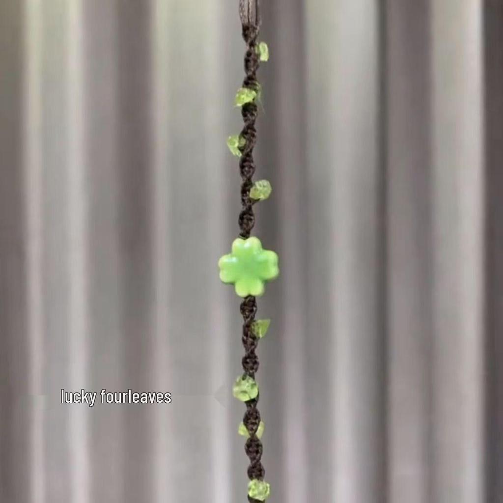 Summer Four-Leaf Clover DIY Hand-Woven Bracelet: Minimalist Valentine's Bestie Jewelry