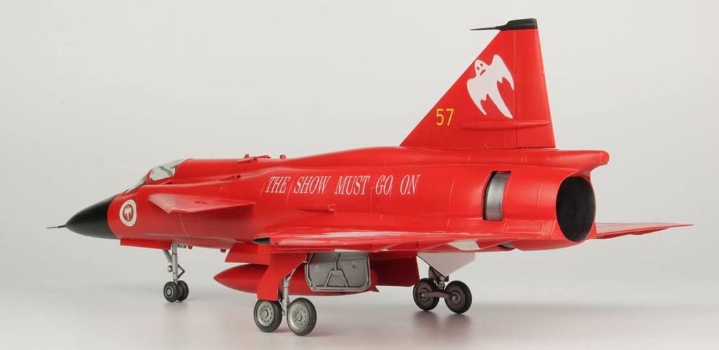 Platz/Italeri 1/48 Scale Swedish Air Force AJS37 Viggen Redviggen 10th Wing Disbandment Commemorative Paint Plastic Model TPA-21 Molded Color