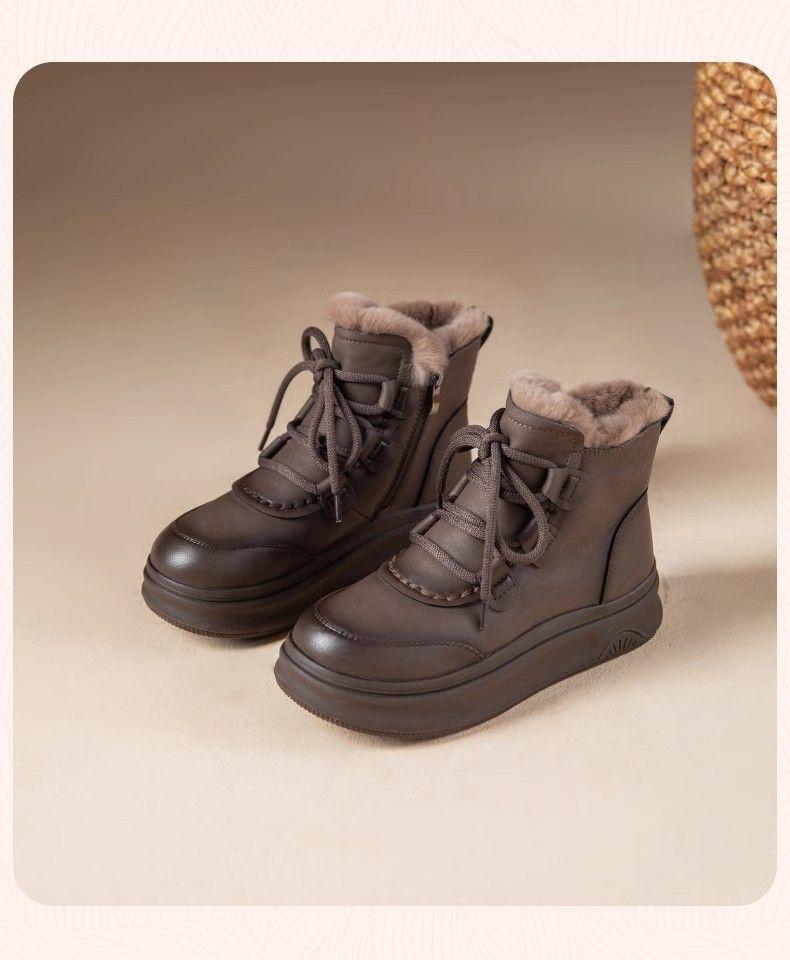 Women's Plus Velvet Non-Slip Warm Snow Boots - Comfort Cotton, Soft Sole for Middle-Aged & Elderly Winter Wear.