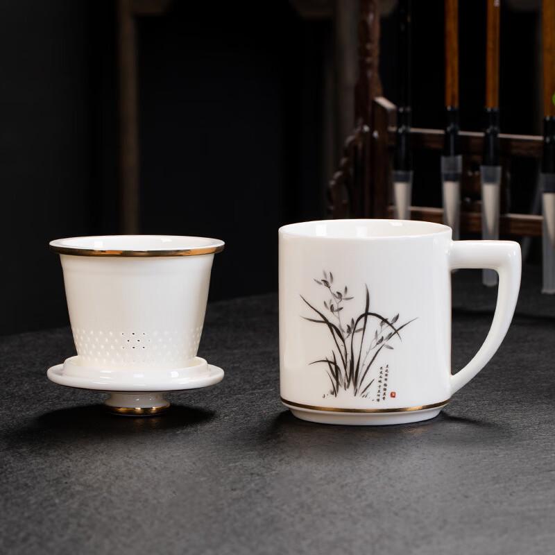 Shangqi White Porcelain Tea Cup with Lid and Infuser