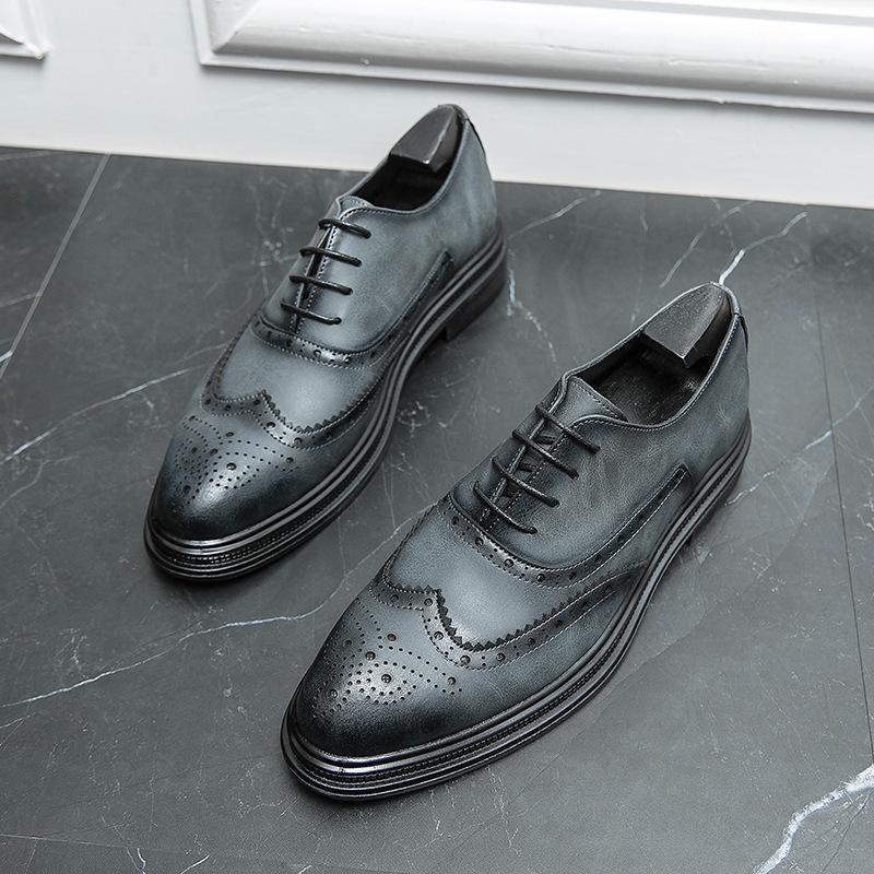 Leather shoes men's new autumn and winter British Brock carved retro business dress gray casual shoes