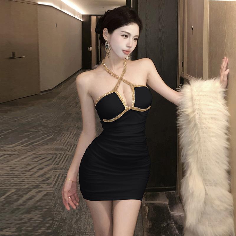 

Женское французское знаменитое платье-костюм с V-образным вырезом и пайетками M