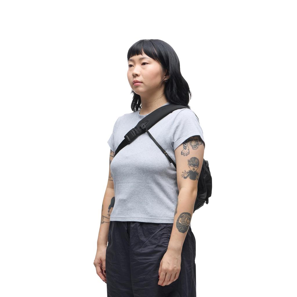 Design Outdoor Sling 7L Eclipse []Peak BAS-7-EP-1