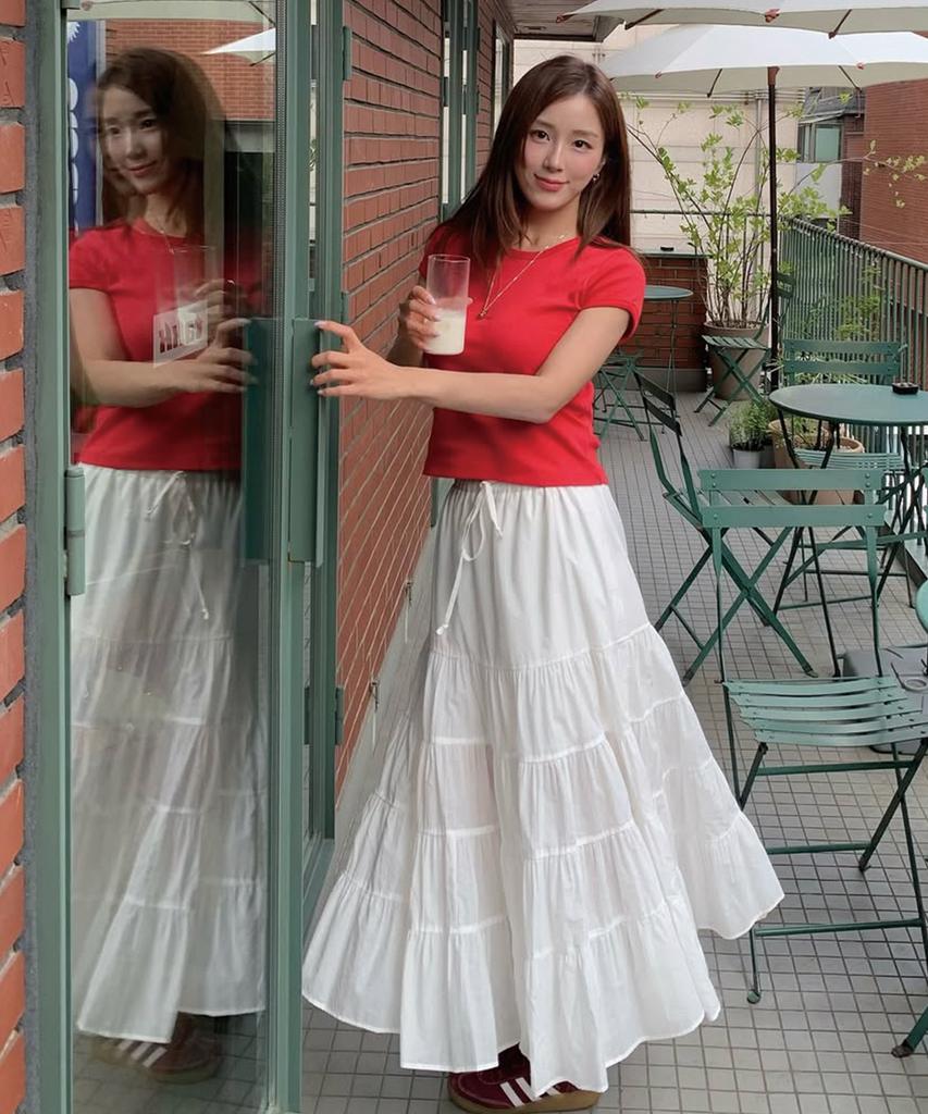 LEEJEE Shirred Long Tiered Skirt (Off-White)