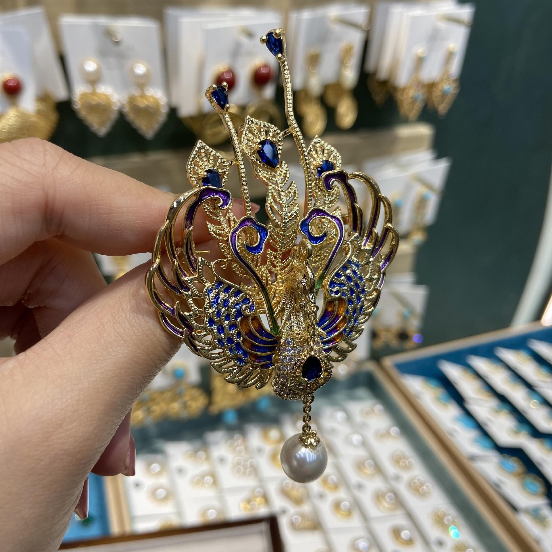 

Национальный стиль Сто птиц Чаофэн Роскошная эмалевая брошь Феникс Женская высококачественная универсальная одежда Декоративная булавка