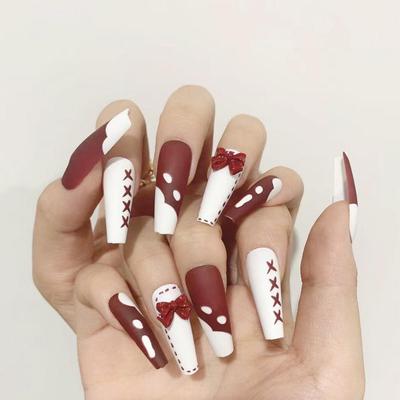 Unhas falsas – Pontas e unhas postiças