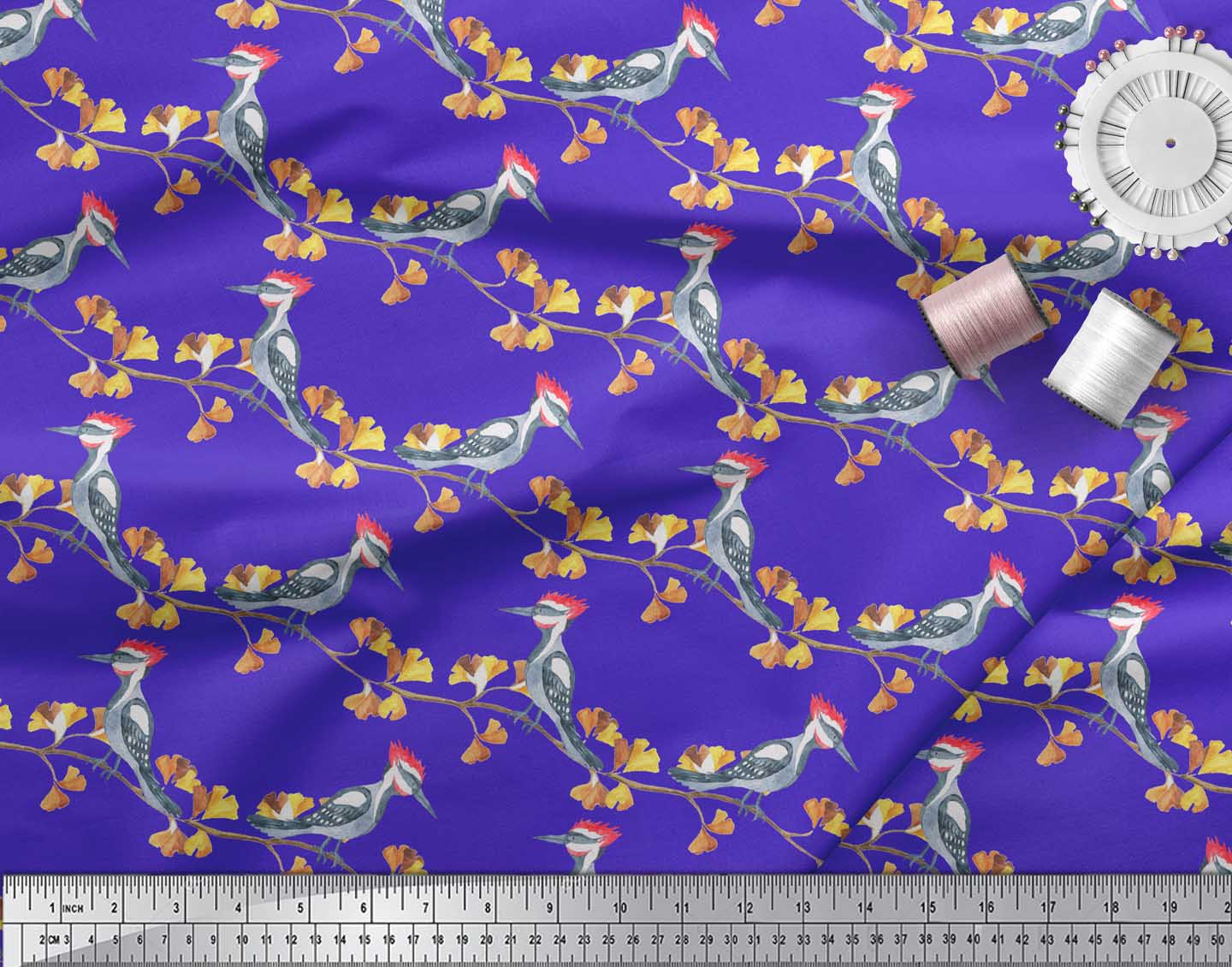 

Тканина Soimoi Black Poly Crepe Тканина з принтом осіннього листя та птахів дятла біля двору 42 дюйма 42 Inch Wide - Poly Crepe синій