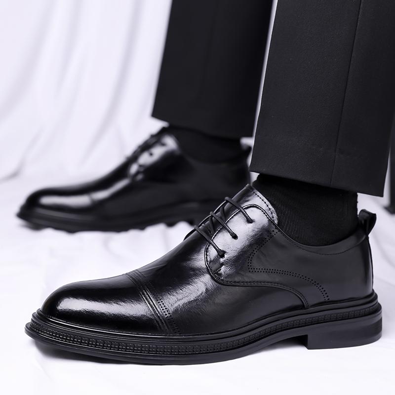 Fashion Brand Men'S Pointed Breathable Banquet Oxford Shoes Summer New Comfortable Lace Up Men'S Business Formal Leather Shoes